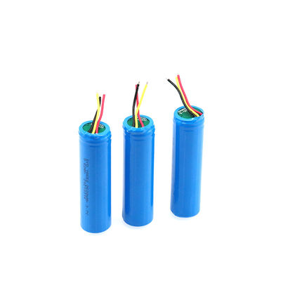 UN38.3 প্রত্যয়িত 3.7 V 2400mah 18650 রিচার্জেবল ব্যাটারি সমতল শীর্ষ 0.05 কেজি